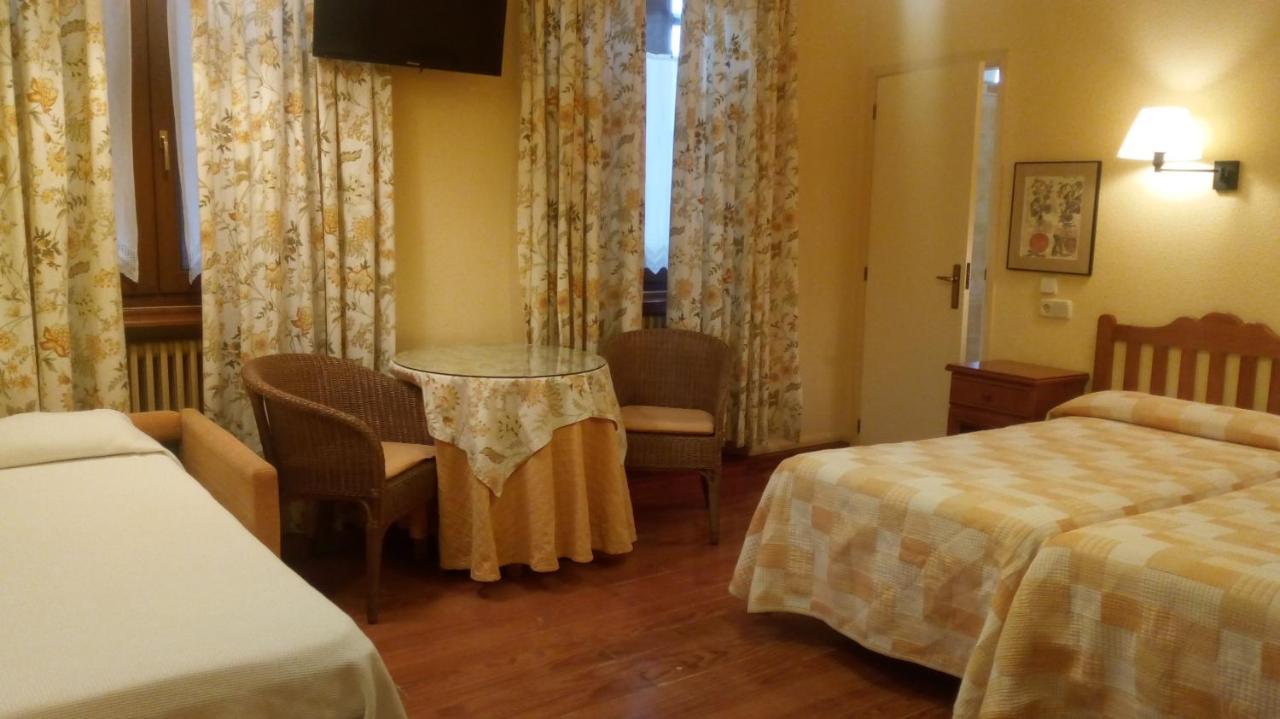 Hostal Casa Sario Jaurrieta Екстериор снимка