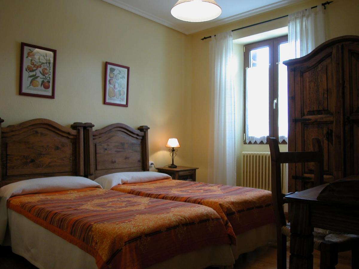 Hostal Casa Sario Jaurrieta Екстериор снимка